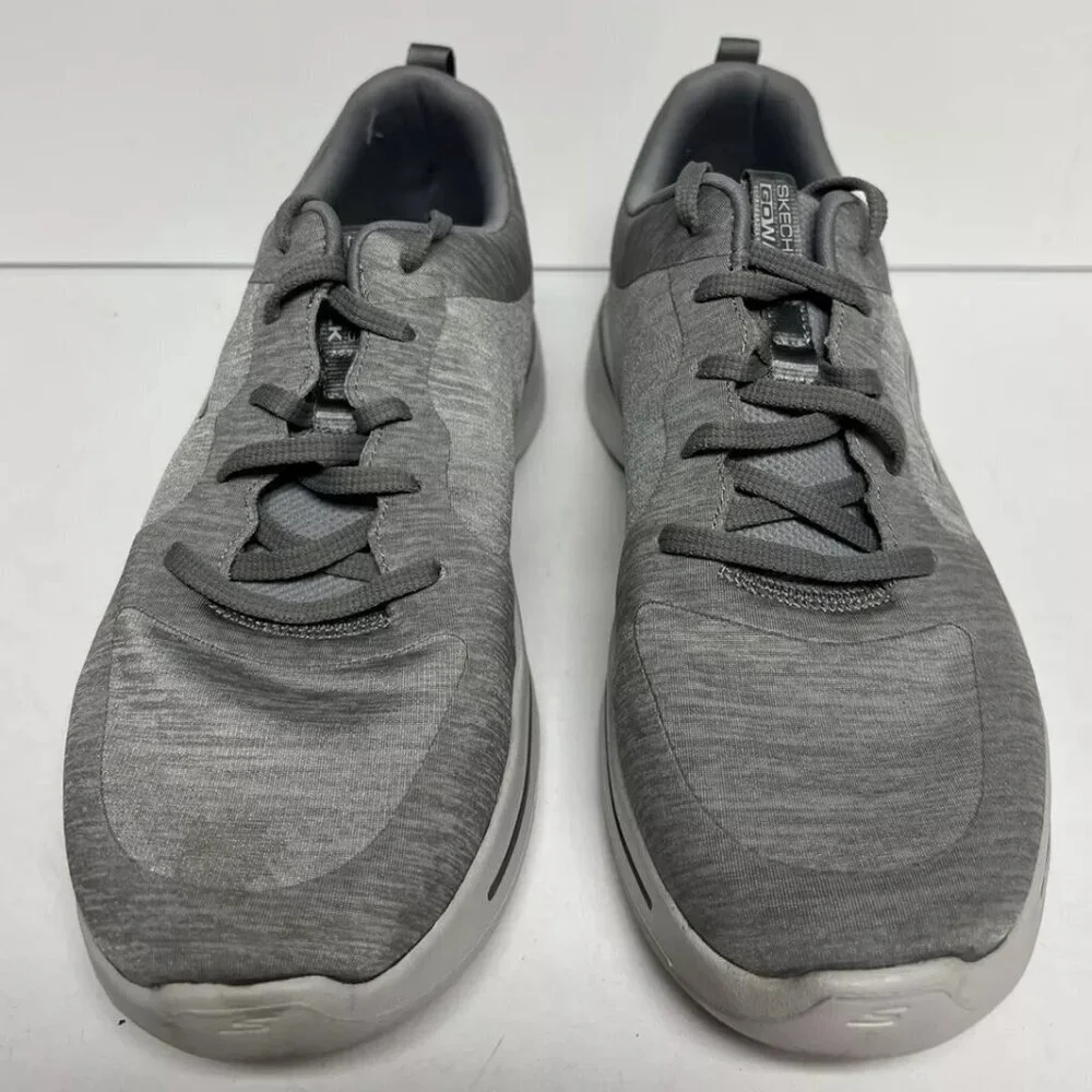 Skechers Women's GoWalk Arch Fit Sneaker Gray Size 8.5 M